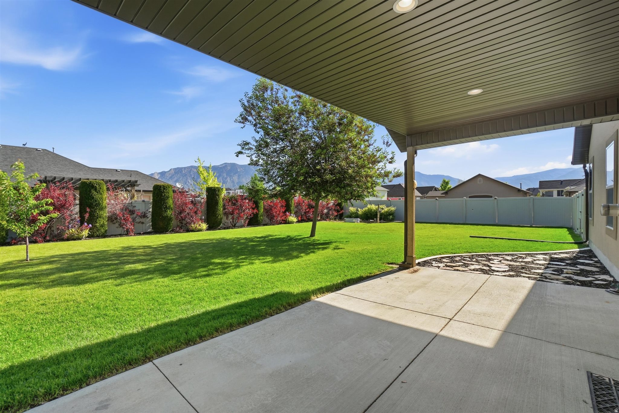MOUNTAIN WEST MEADOWS - Residential