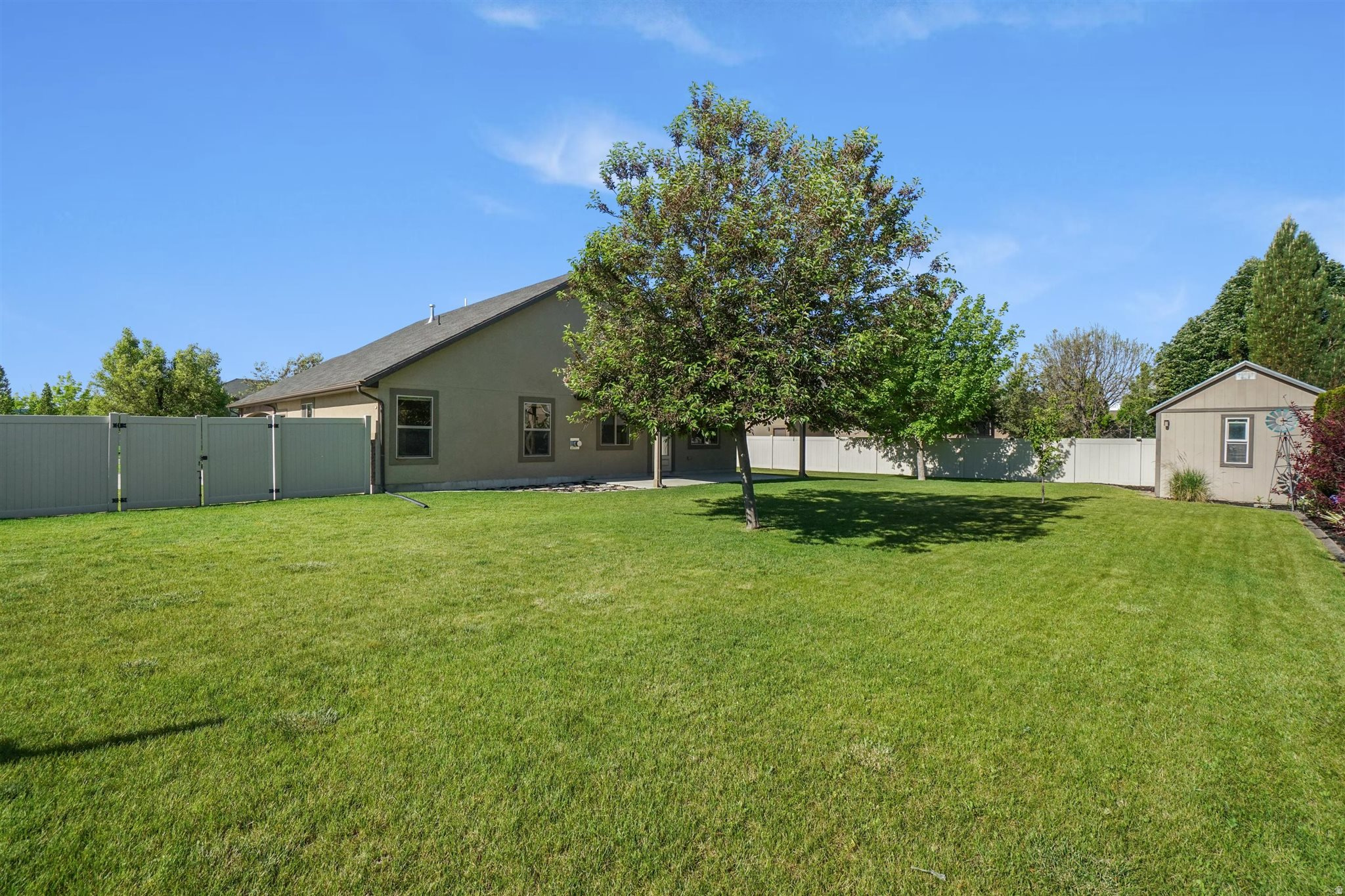 MOUNTAIN WEST MEADOWS - Residential
