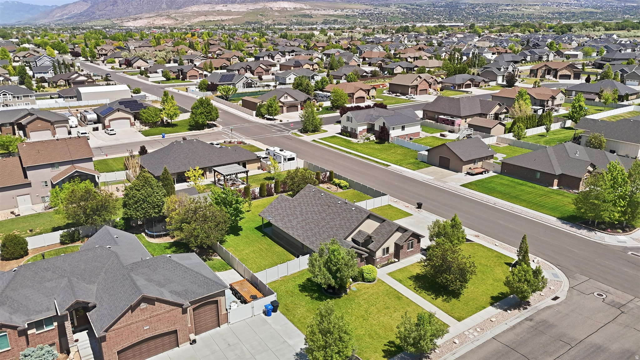 MOUNTAIN WEST MEADOWS - Residential