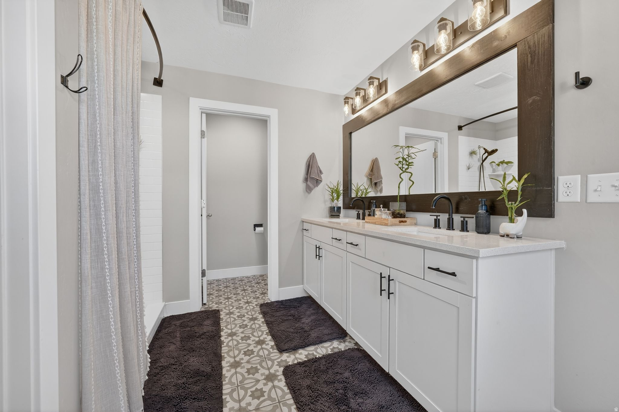 MINERS GROVE - Residential