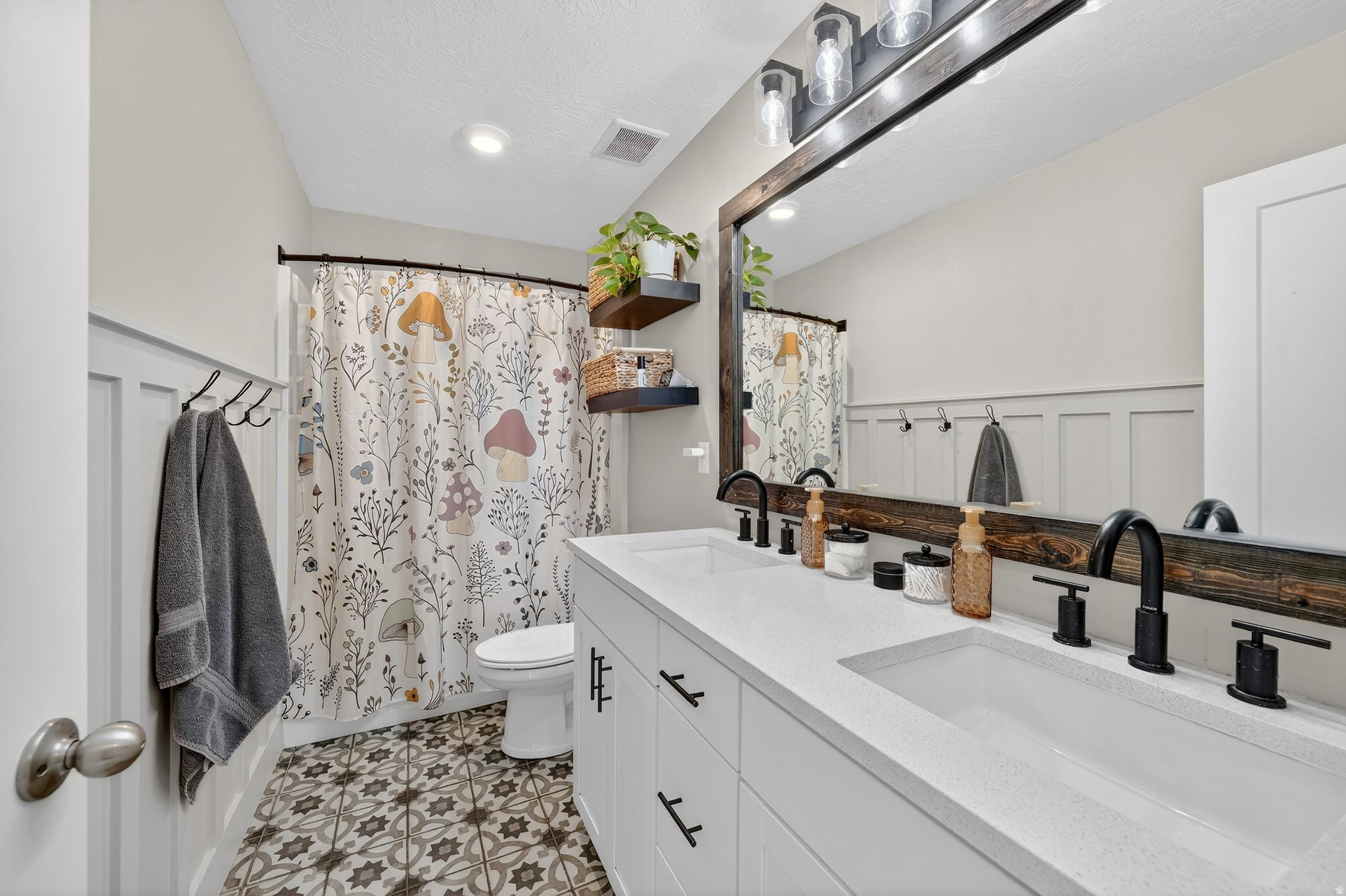 MINERS GROVE - Residential