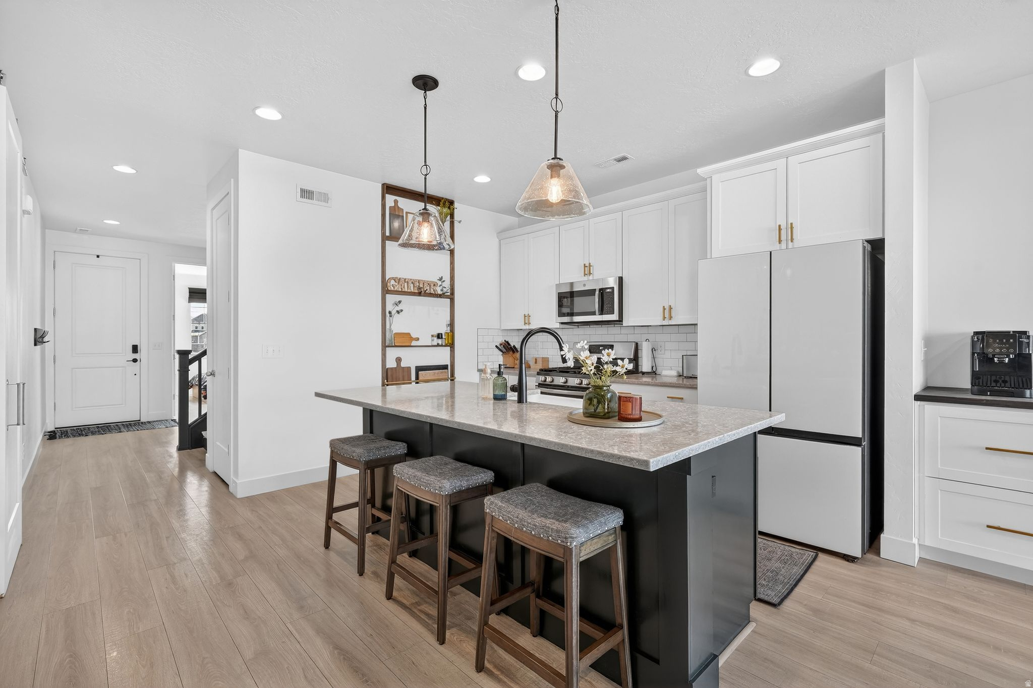 MINERS GROVE - Residential