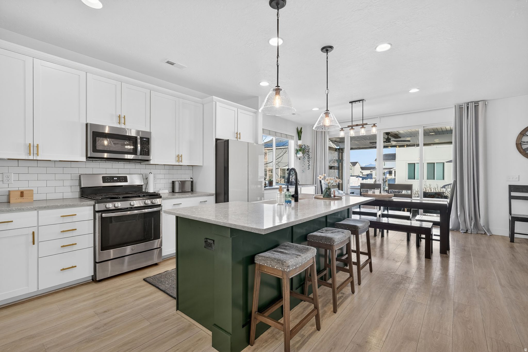 MINERS GROVE - Residential