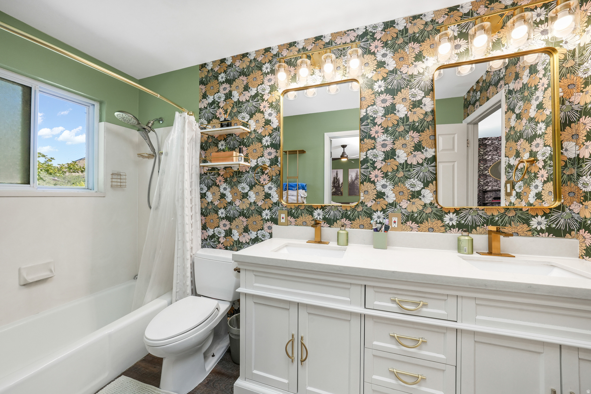 GROVE CREEK ESTATES - Residential