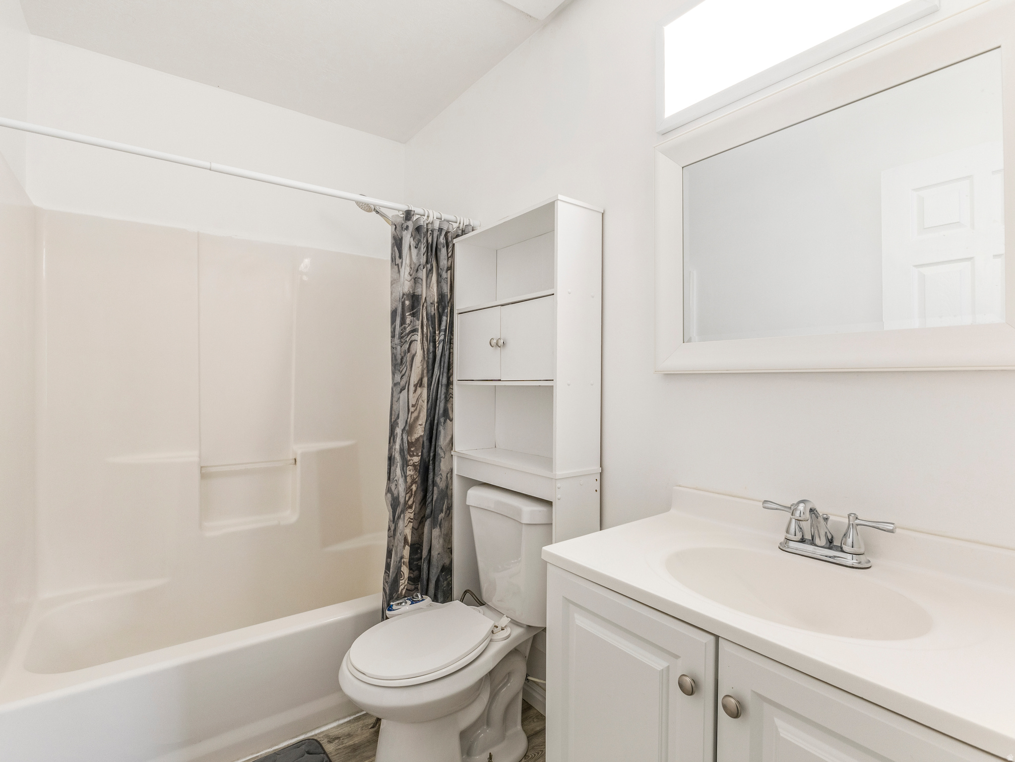 TUSCANY TOWNHOMES PH - Residential