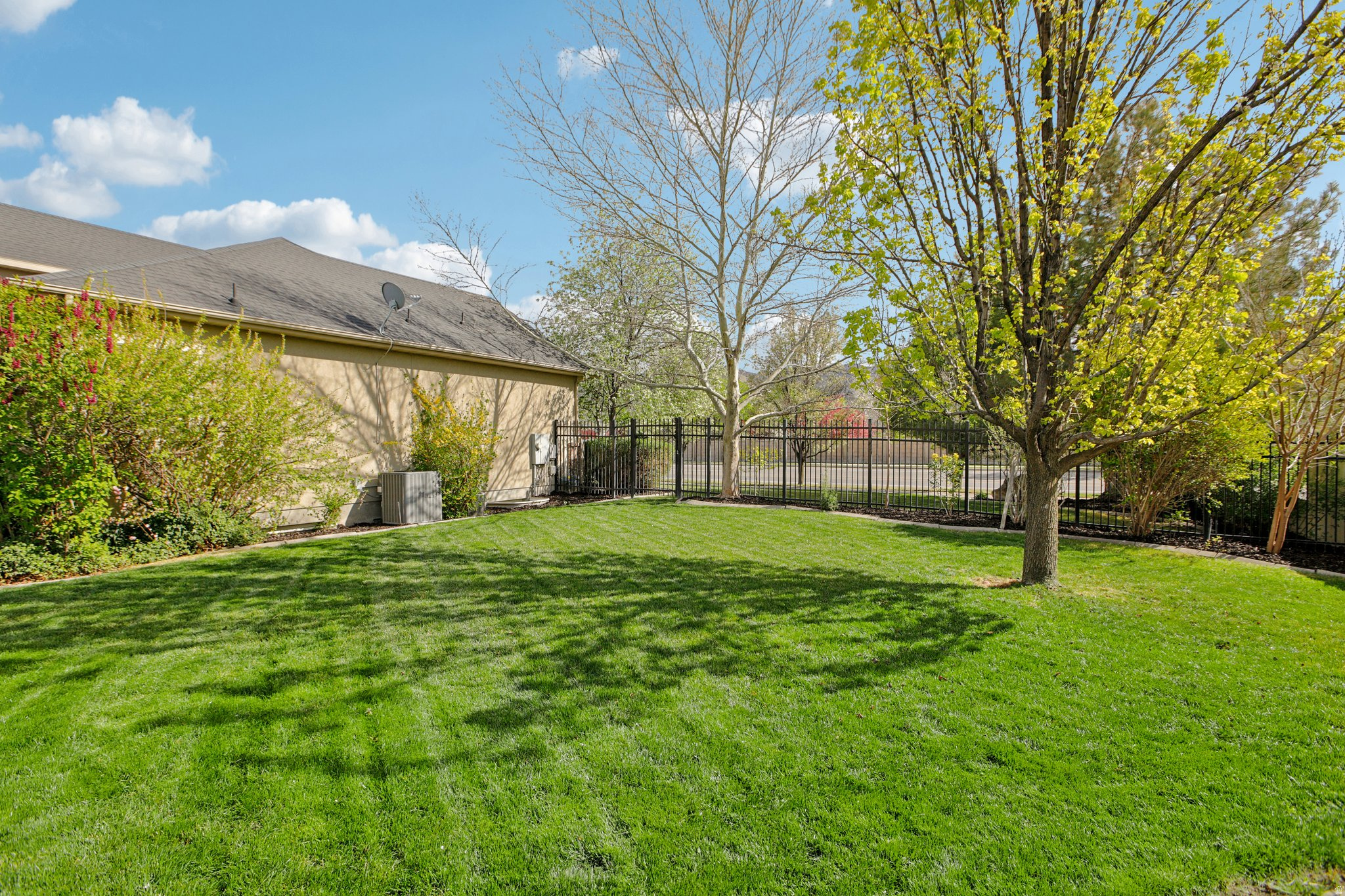 MEADOWS - Residential