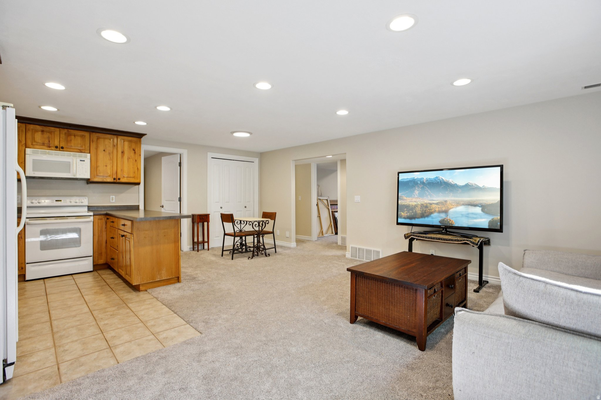 MEADOWS - Residential