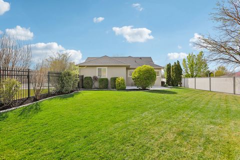 Tiny photo for 699 E CARLQUIST DR S, Draper, UT 84020 (MLS # 2148829)