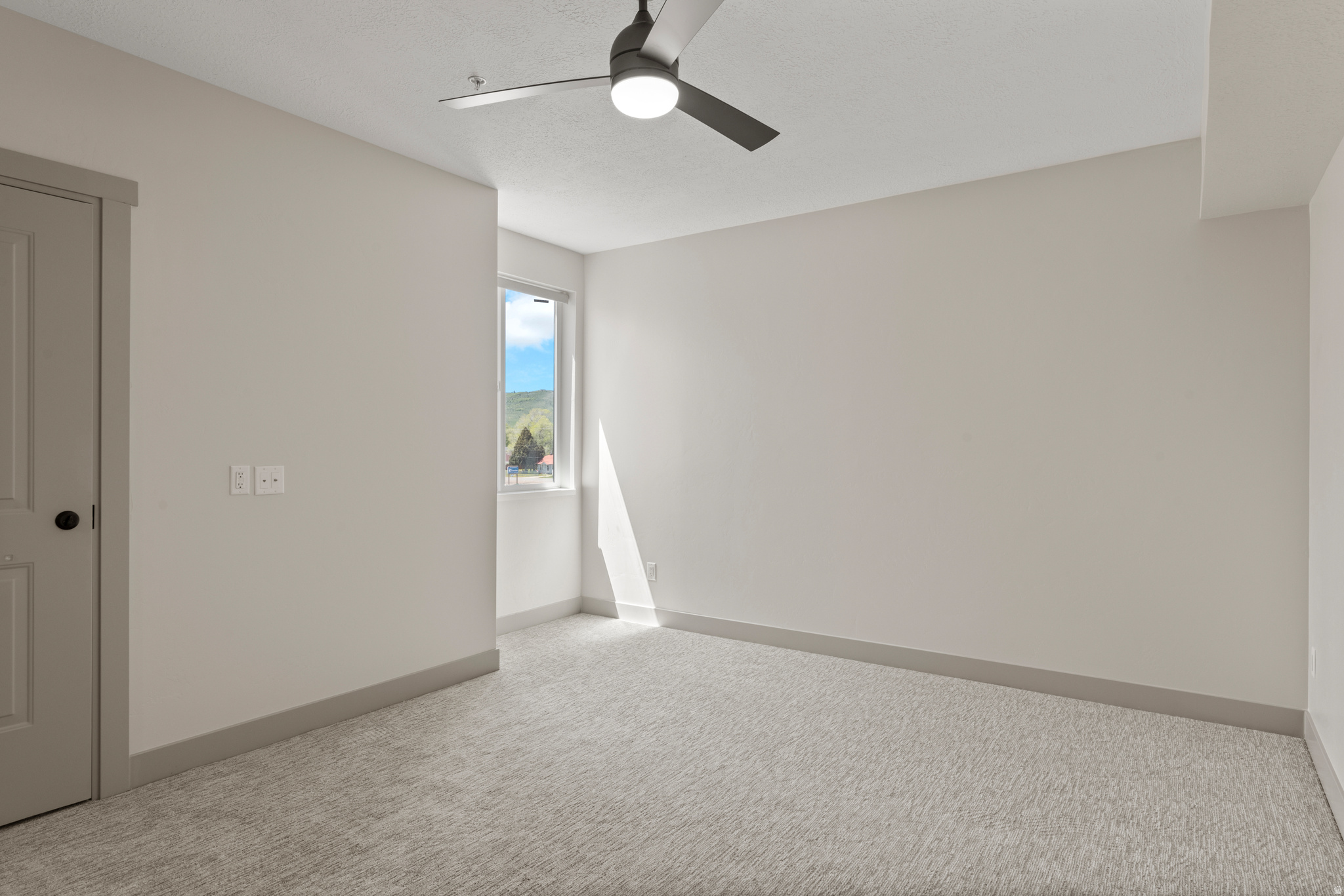 LAKE RESIDENCES AT BEAR LAKE PH 8 - Residential