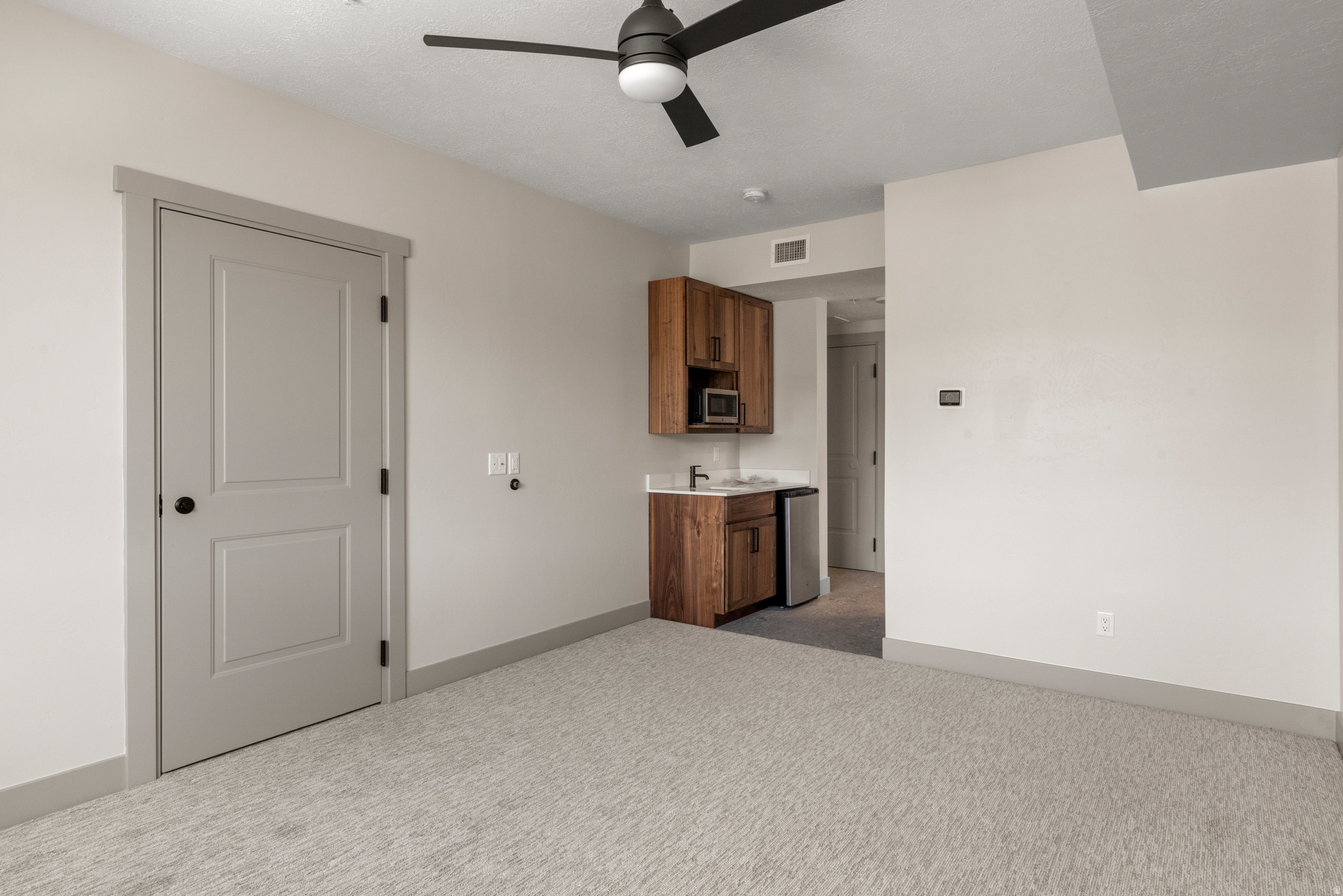 LAKE RESIDENCES AT BEAR LAKE PH 8 - Residential