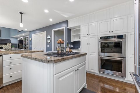 Tiny photo for 5155 S 2050 E, Holladay, UT 84117 (MLS # 2142325)