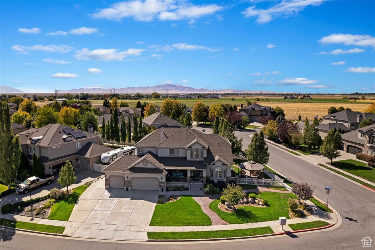 383 N Cold Creek Way, Layton, Utah image 4