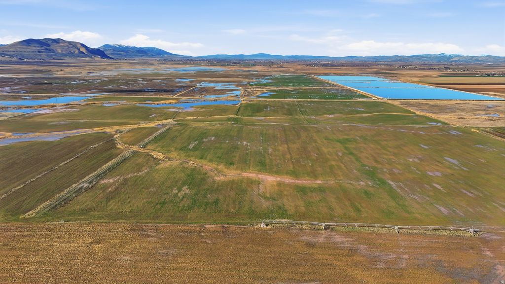 Photo of 3000 W 6200 N, Amalga, UT 84335 (MLS # 2140837)