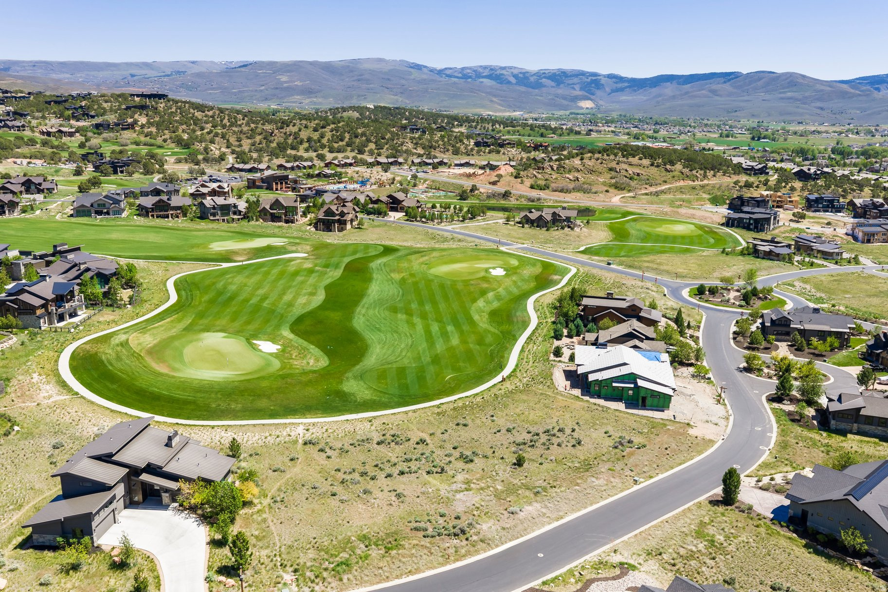 RED LEDGES - Land
