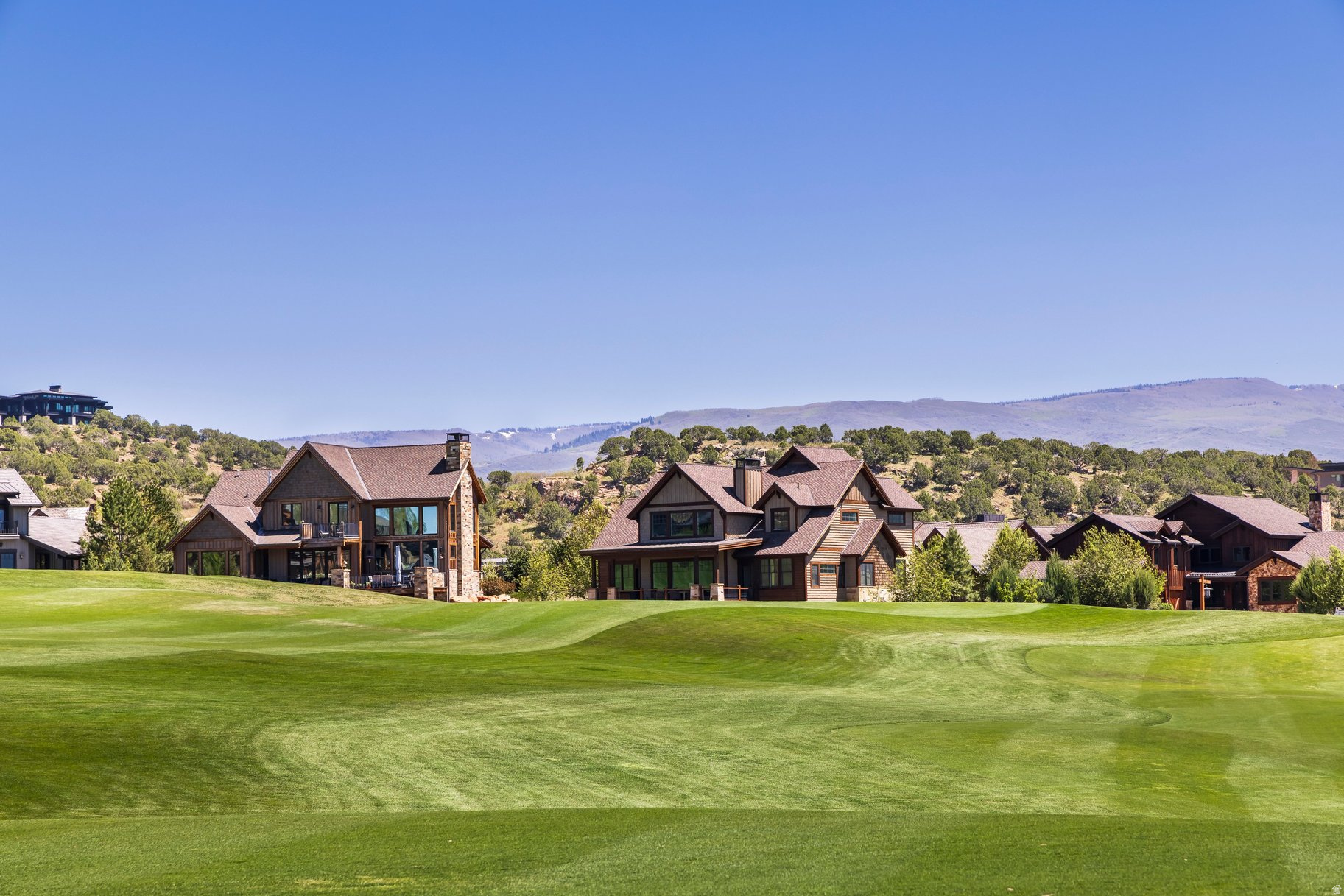 RED LEDGES - Land