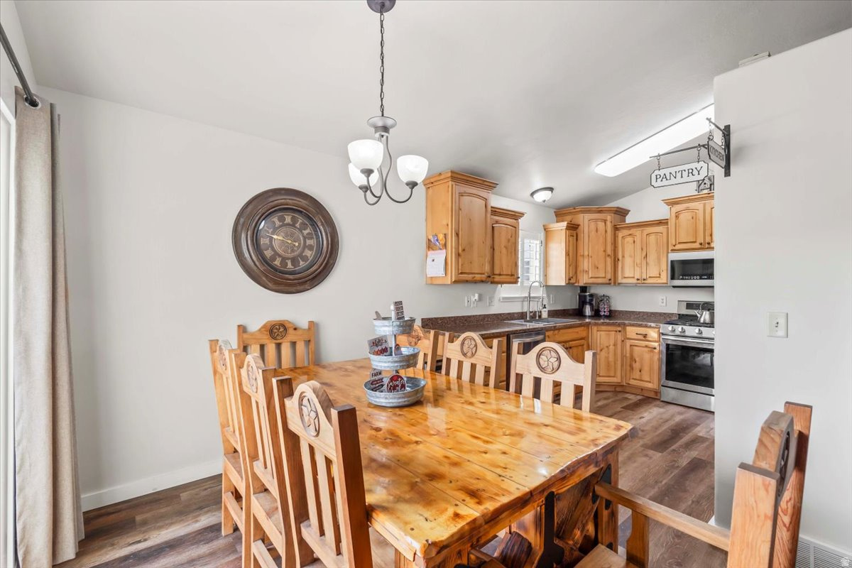 HERITAGE ESTATES - Residential