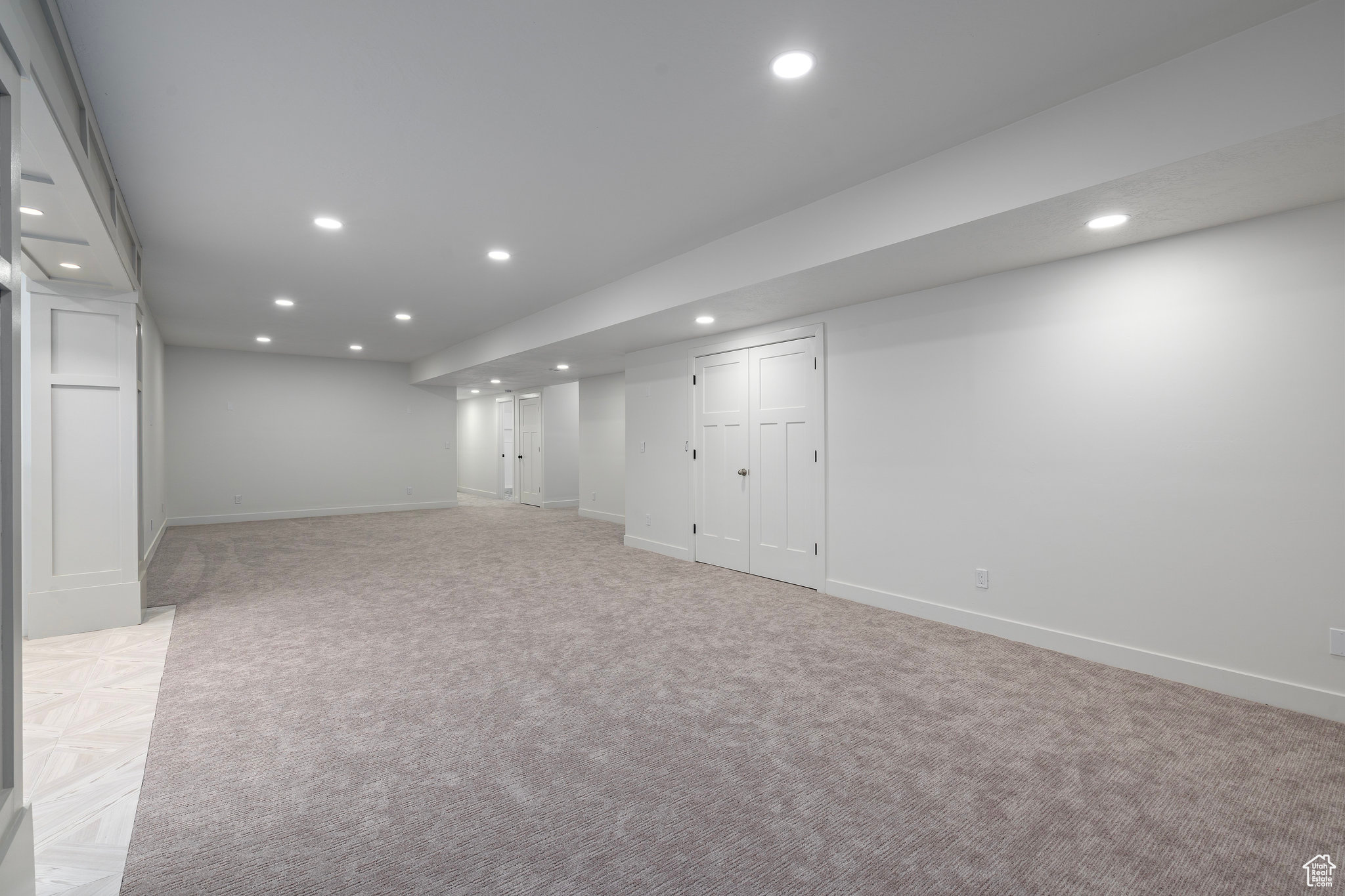 WHITING FARMS - Residential