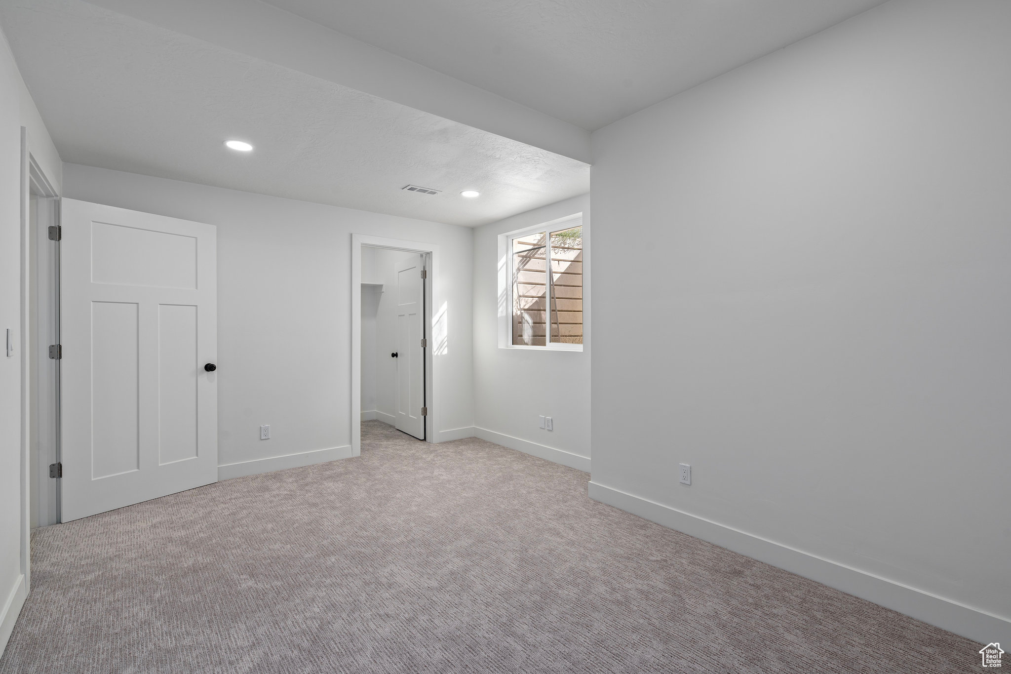 WHITING FARMS - Residential