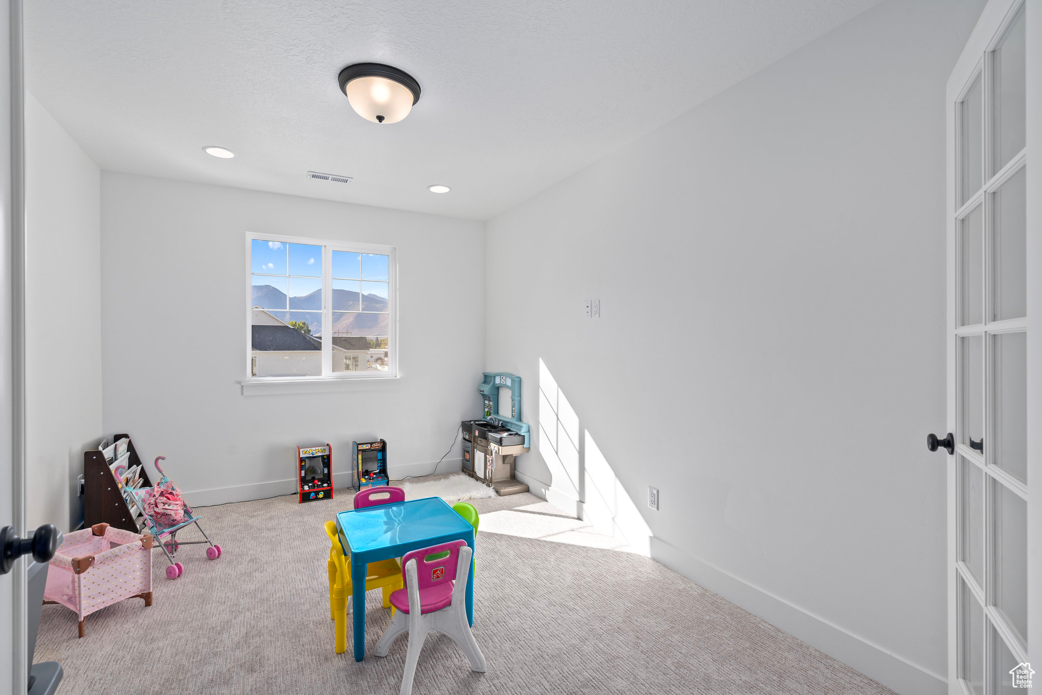 WHITING FARMS - Residential