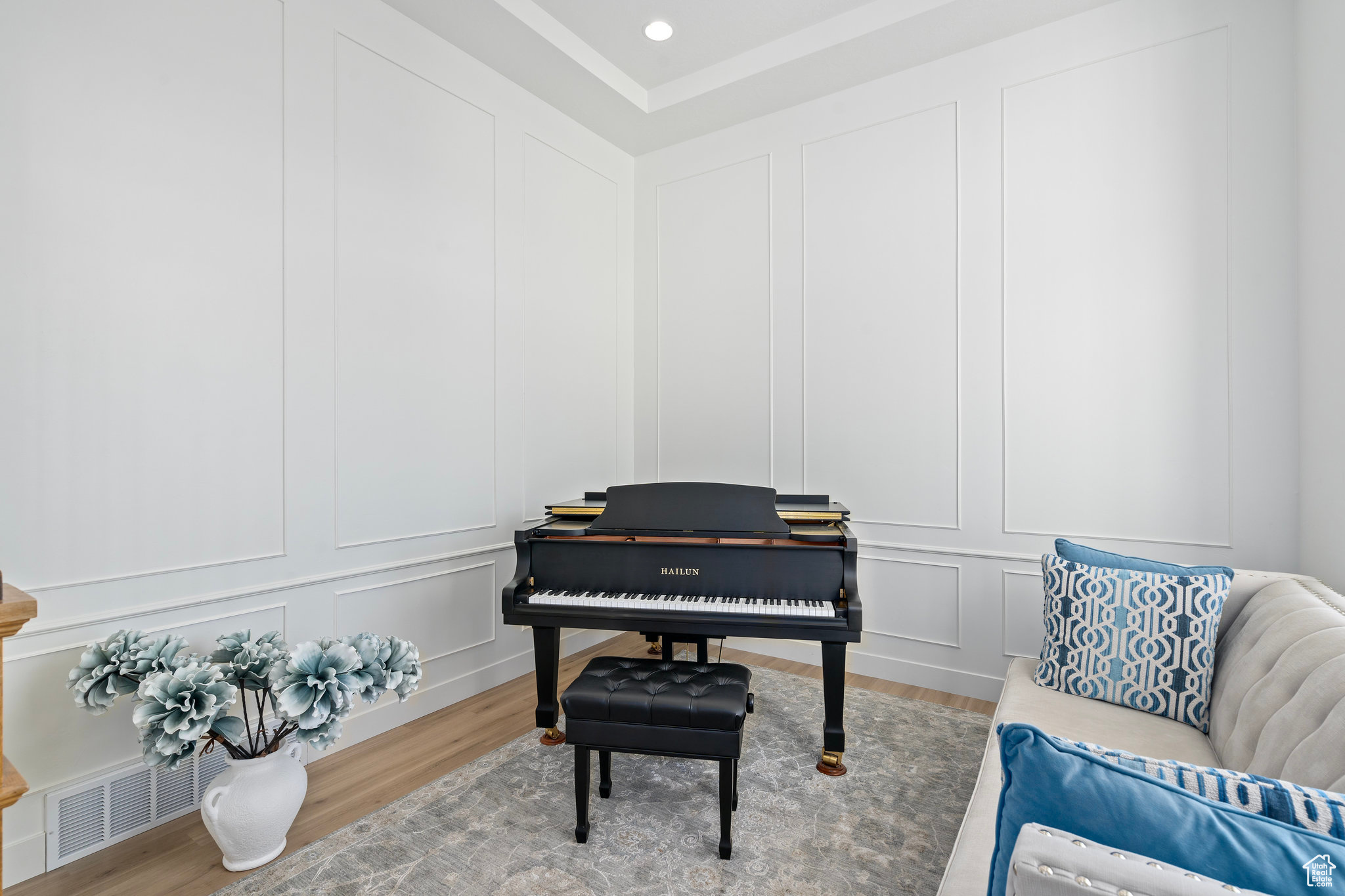 WHITING FARMS - Residential