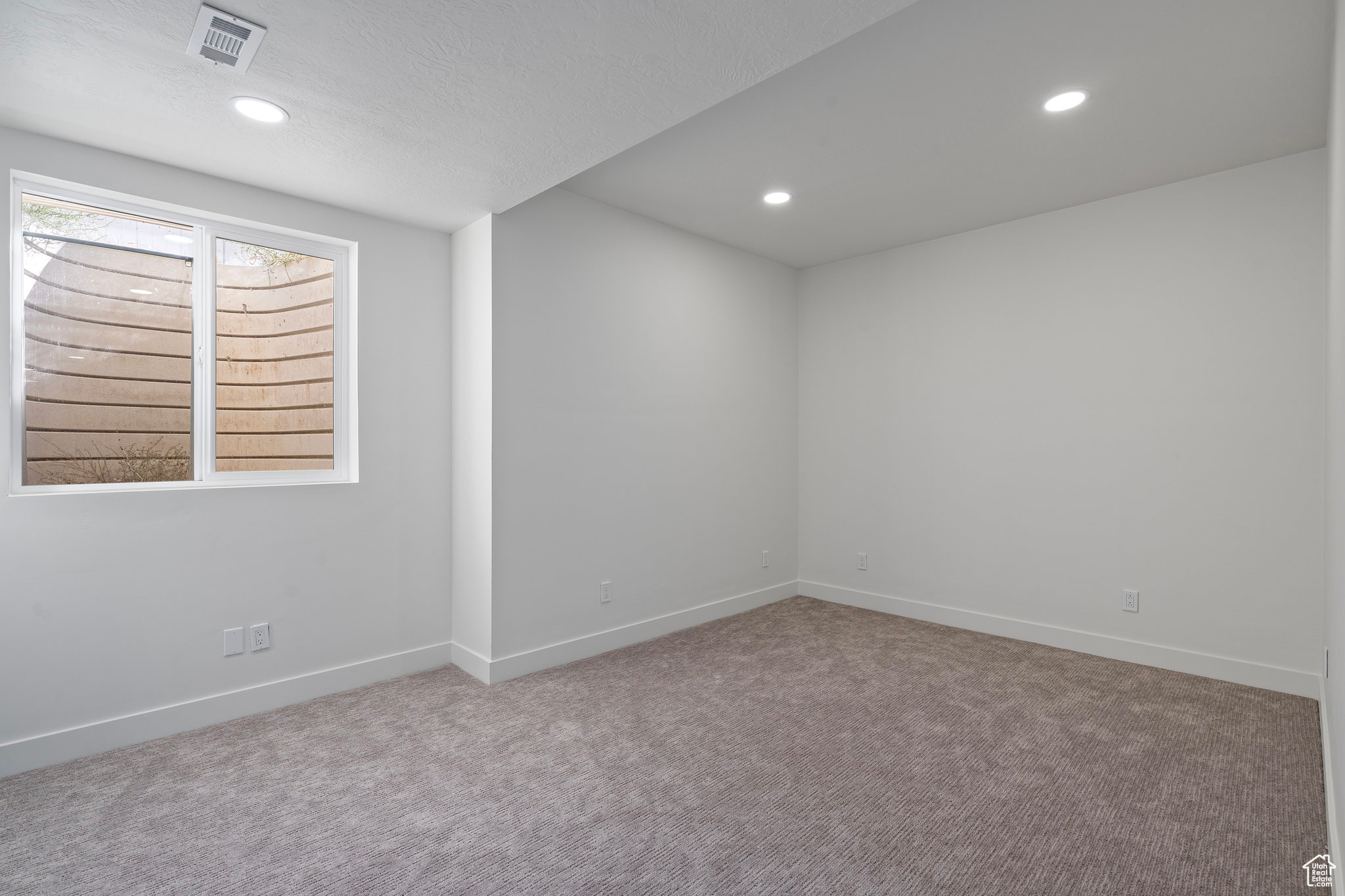 WHITING FARMS - Residential