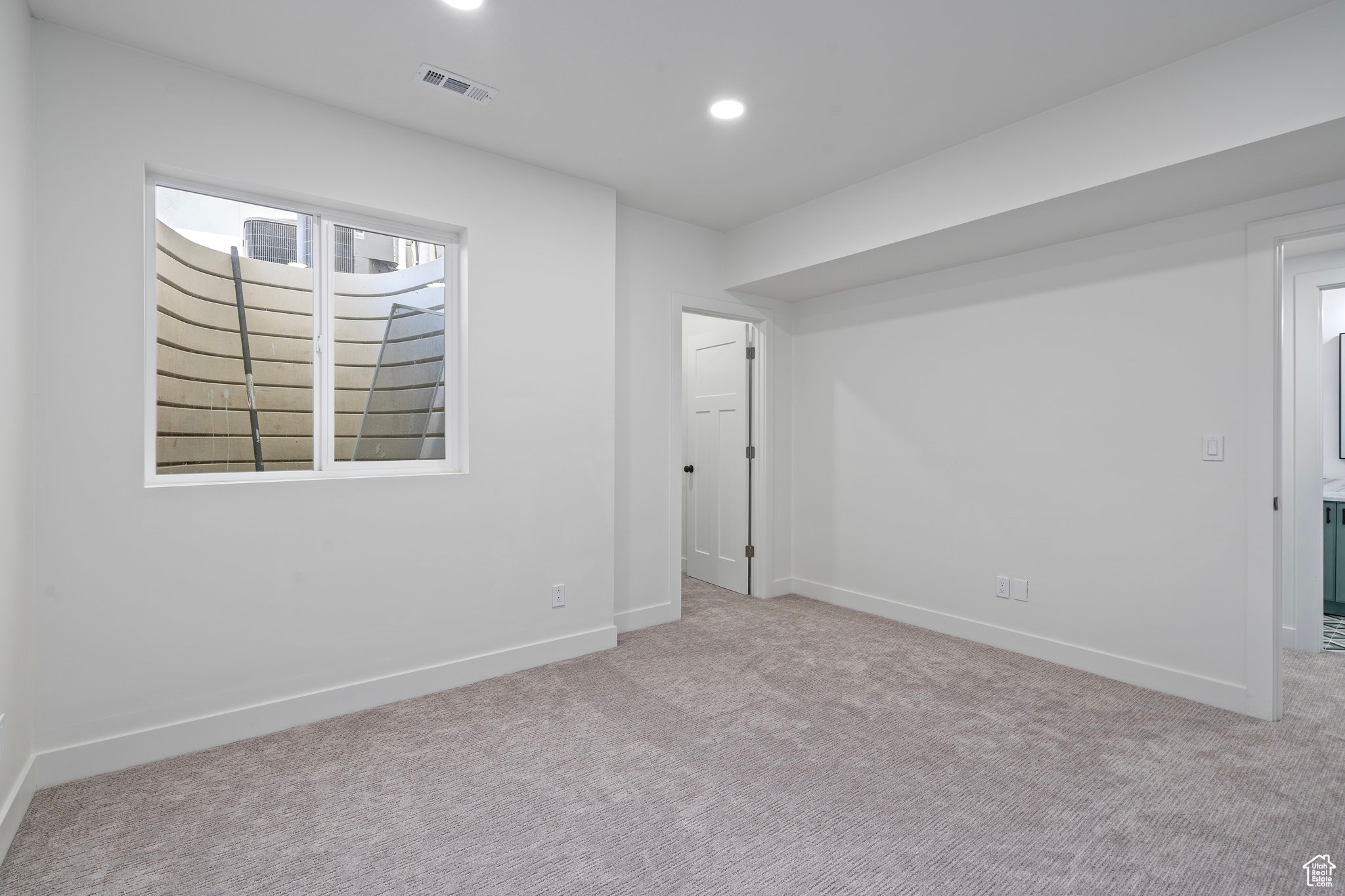 WHITING FARMS - Residential