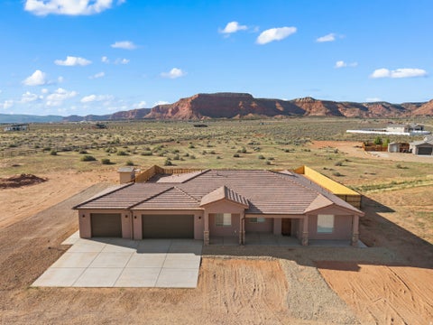 Homes For Sale - 1930 S Crimson Rd<br/> Kanab, UT 84741