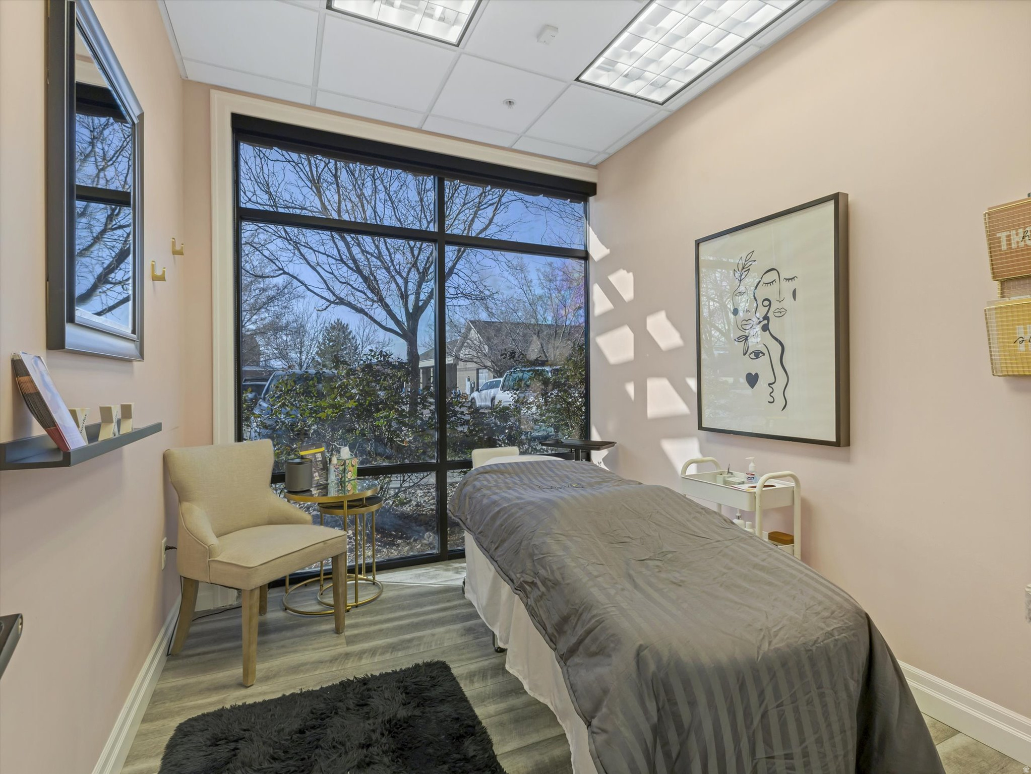 ROCKWELL SQUARE - Commercial Sale