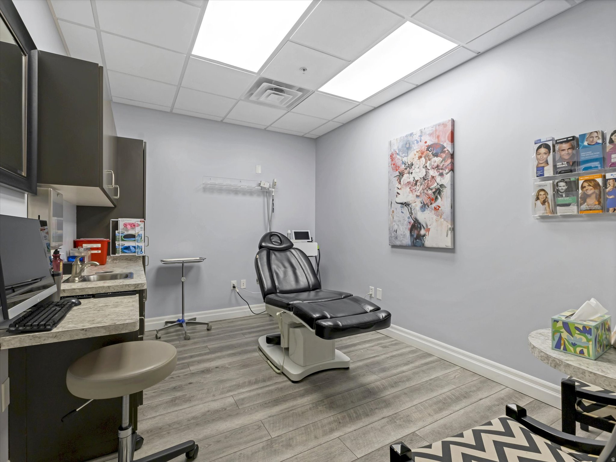 ROCKWELL SQUARE - Commercial Sale