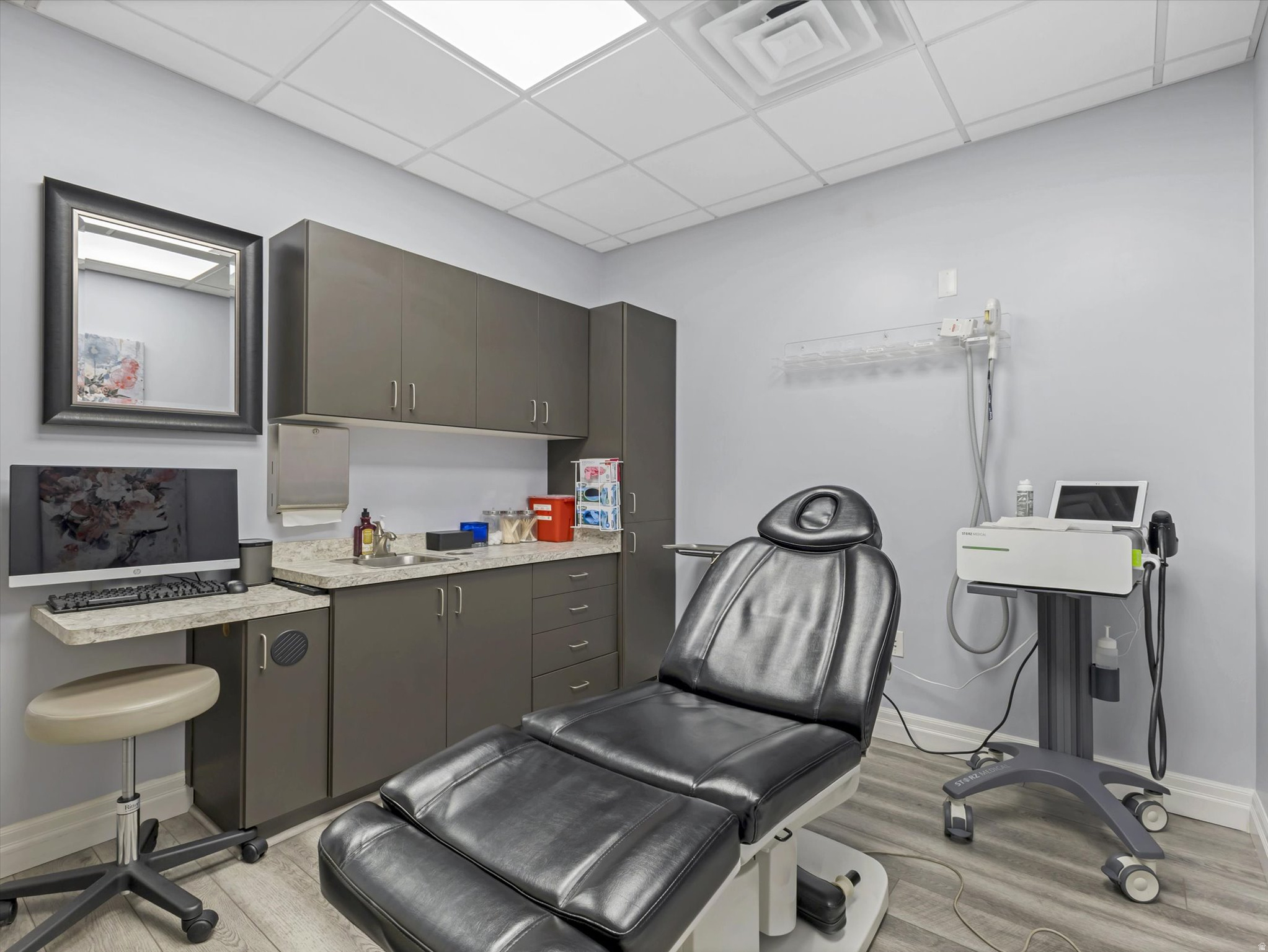 ROCKWELL SQUARE - Commercial Sale