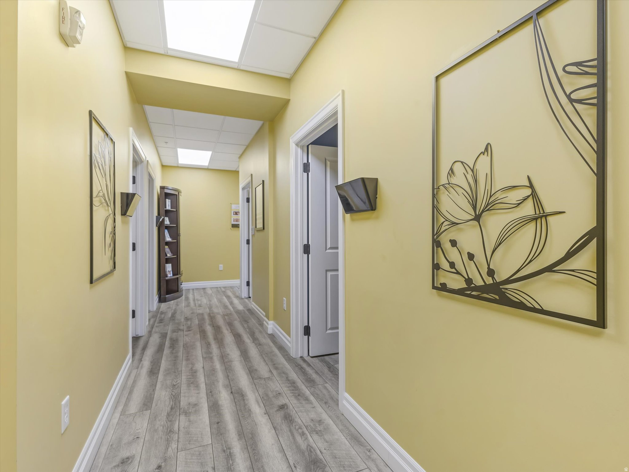 ROCKWELL SQUARE - Commercial Sale