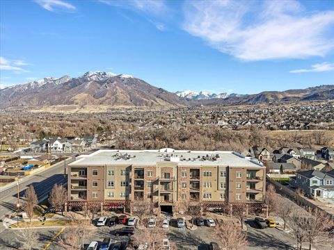 Photo of 248 E 13800 S #3, Draper, UT 84020 (MLS # 2135680)