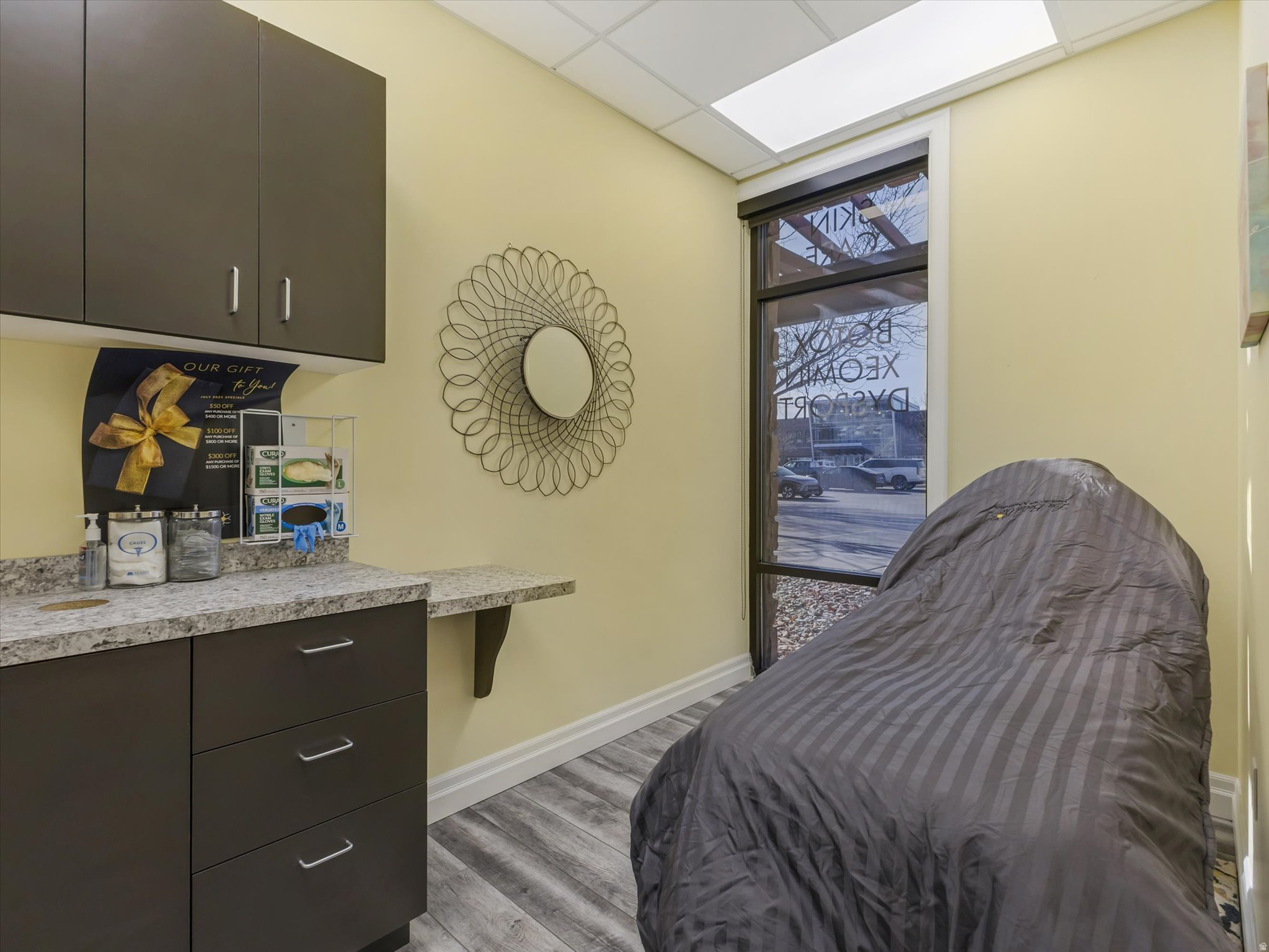 ROCKWELL SQUARE - Commercial Sale