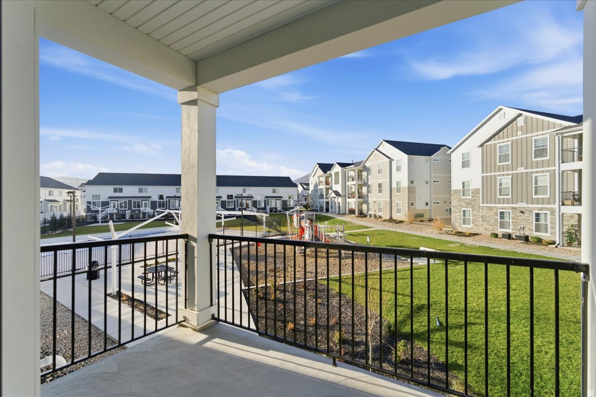 WILDFLOWER VILLAGE 2 CONDOMINIUM - Residential