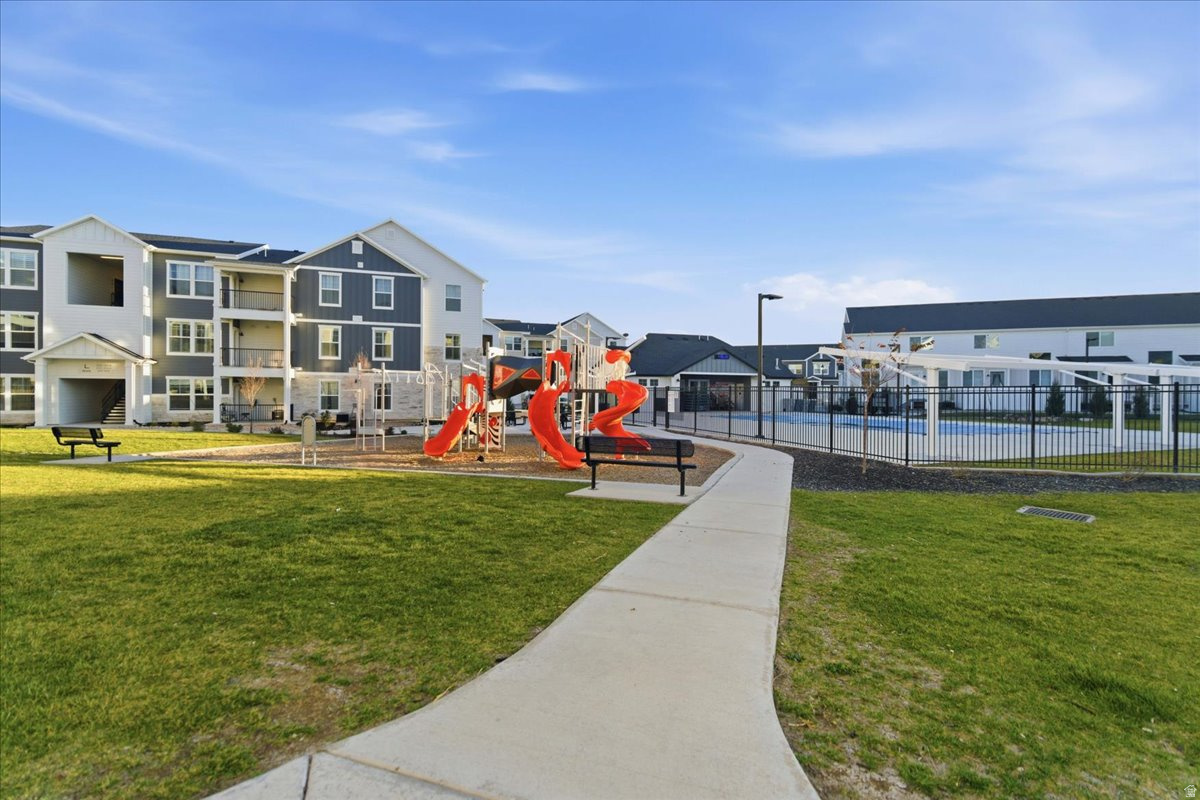 WILDFLOWER VILLAGE 2 CONDOMINIUM - Residential