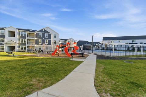 Tiny photo for 938 W CORAL CHARM WAY #L202, Saratoga Springs, UT 84045 (MLS # 2124621)