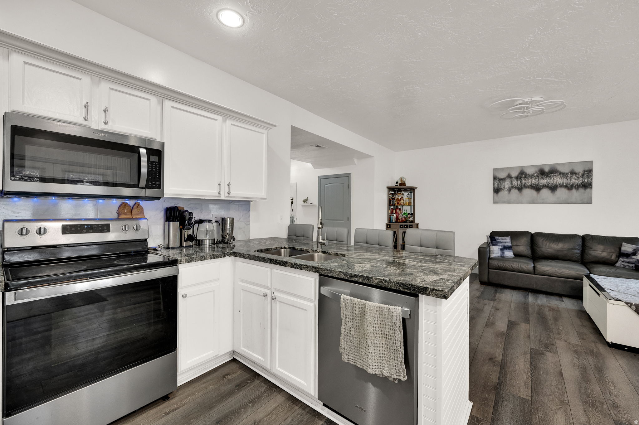 72ND STREET TOWNHOME - Residential