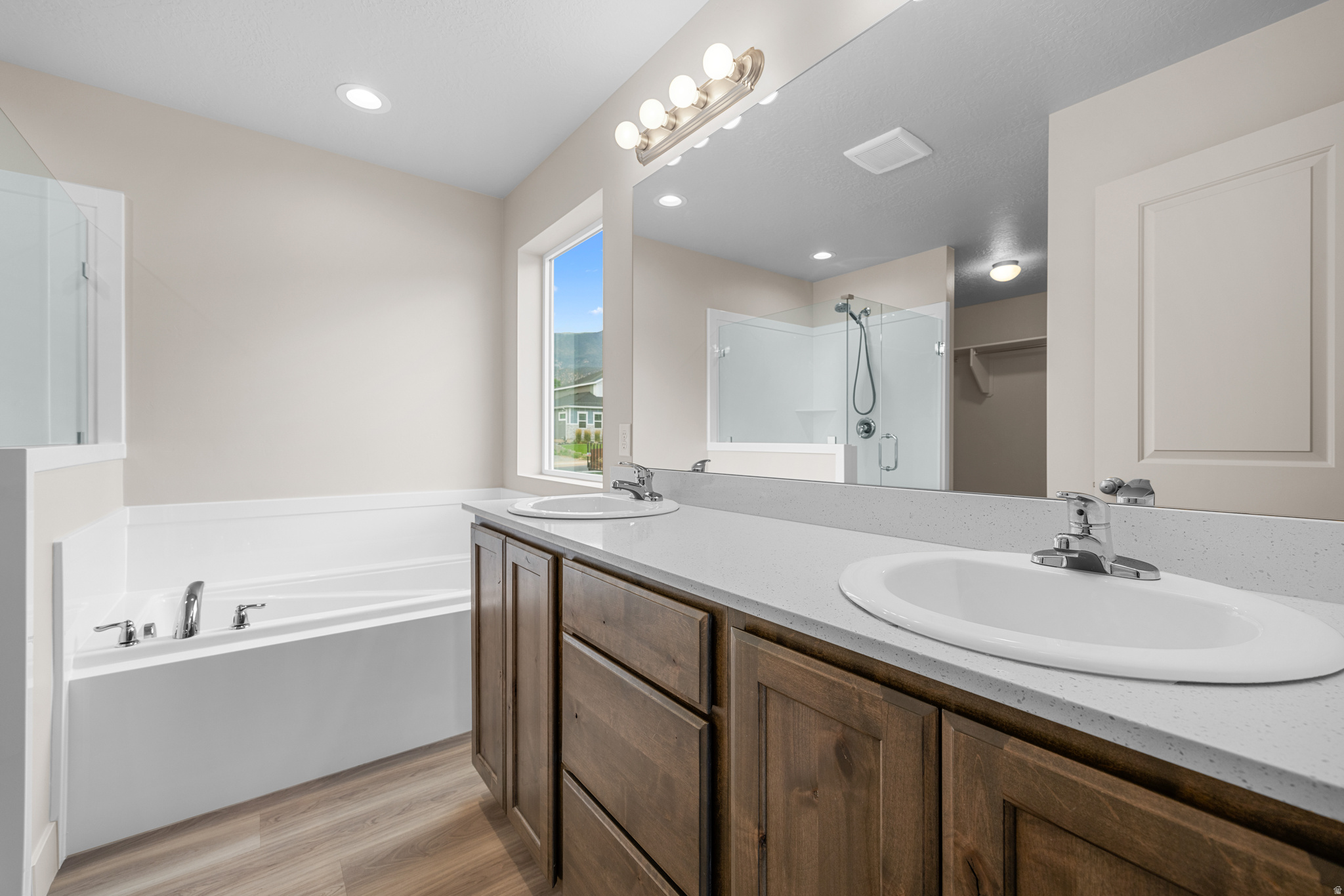 SUMMIT RIDGE THE HILLS - Residential