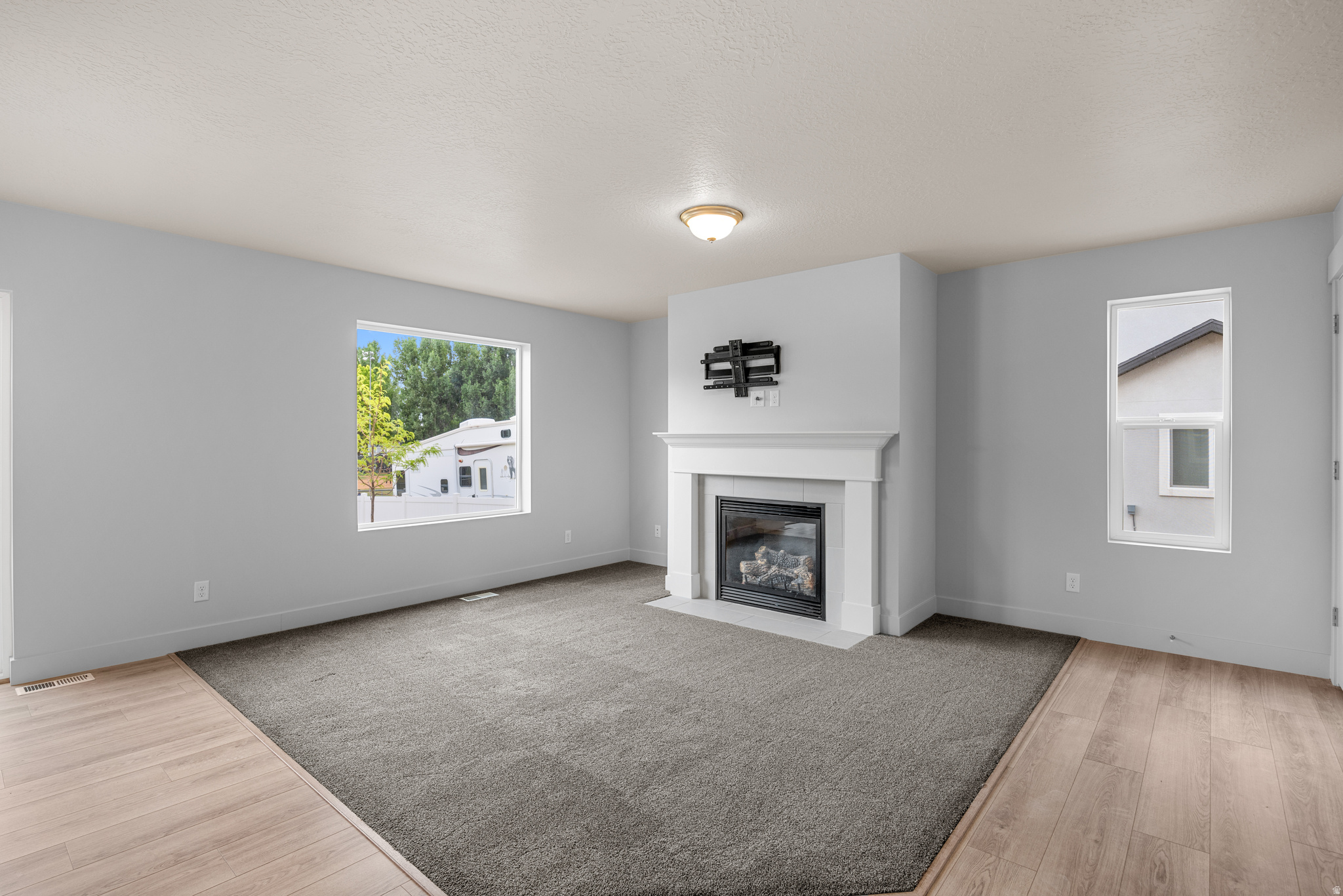 SUMMIT RIDGE THE HILLS - Residential