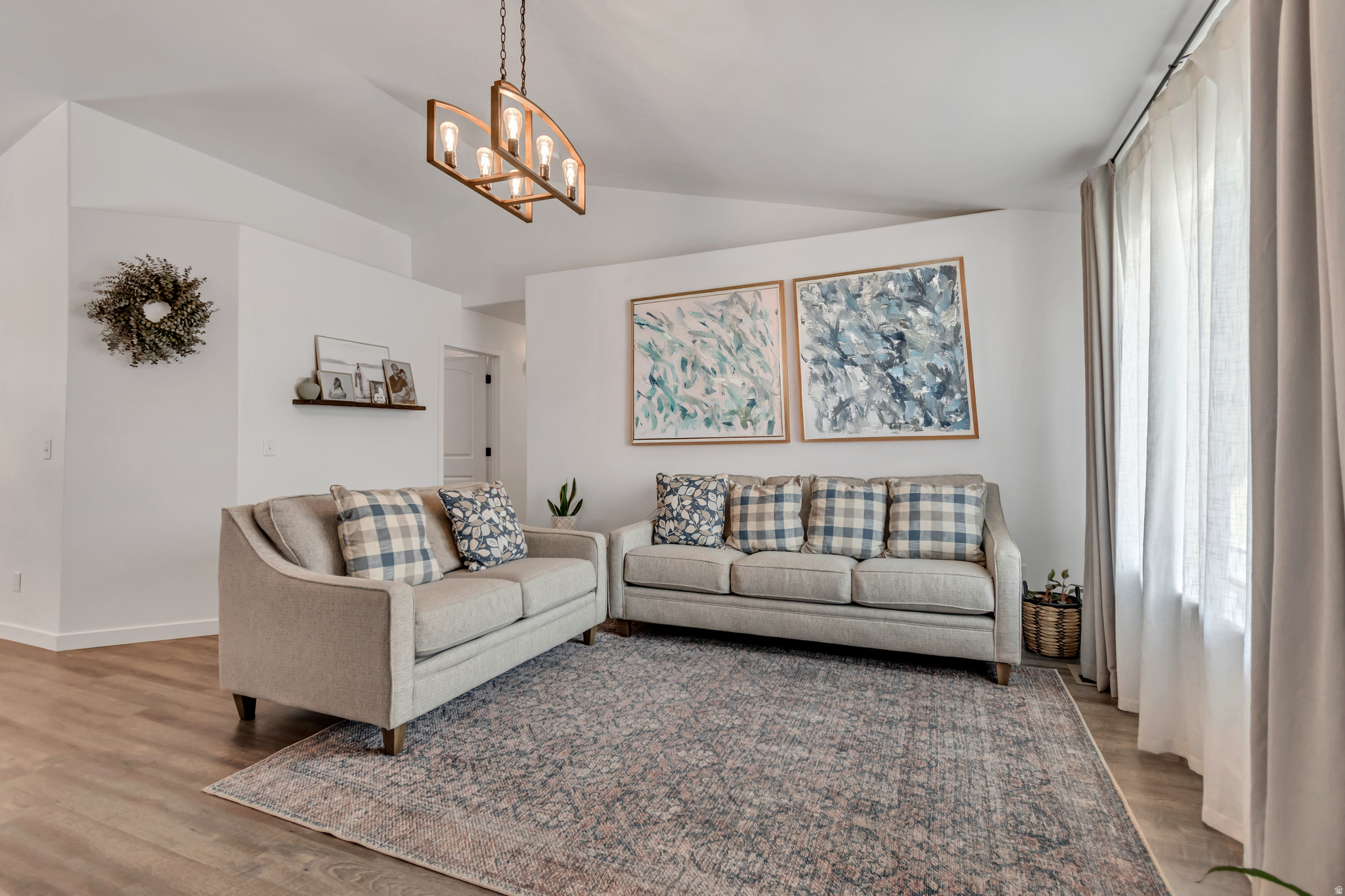 JESSICAS RANCH - Residential