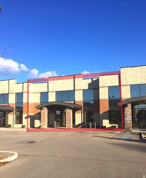 Photo of 1770 W SEQUOIA VISTA CIR S #1B, Salt Lake City, UT 84104 (MLS # 2153576)