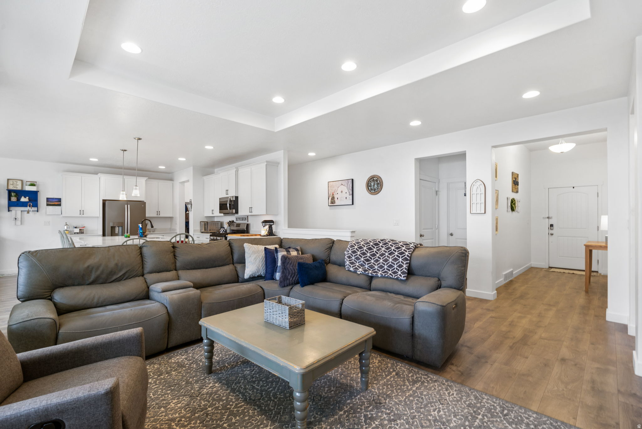 FOOTHILL VILLAGE - Residential