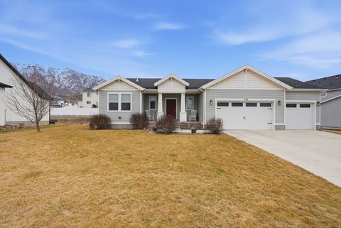 Tiny photo for 1155 S RED BARN DR, Santaquin, UT 84655 (MLS # 2128815)