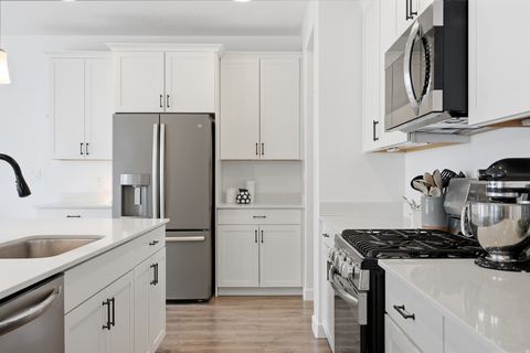 Tiny photo for 1155 S RED BARN DR, Santaquin, UT 84655 (MLS # 2128815)