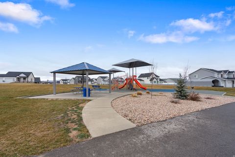 Tiny photo for 1155 S RED BARN DR, Santaquin, UT 84655 (MLS # 2128815)