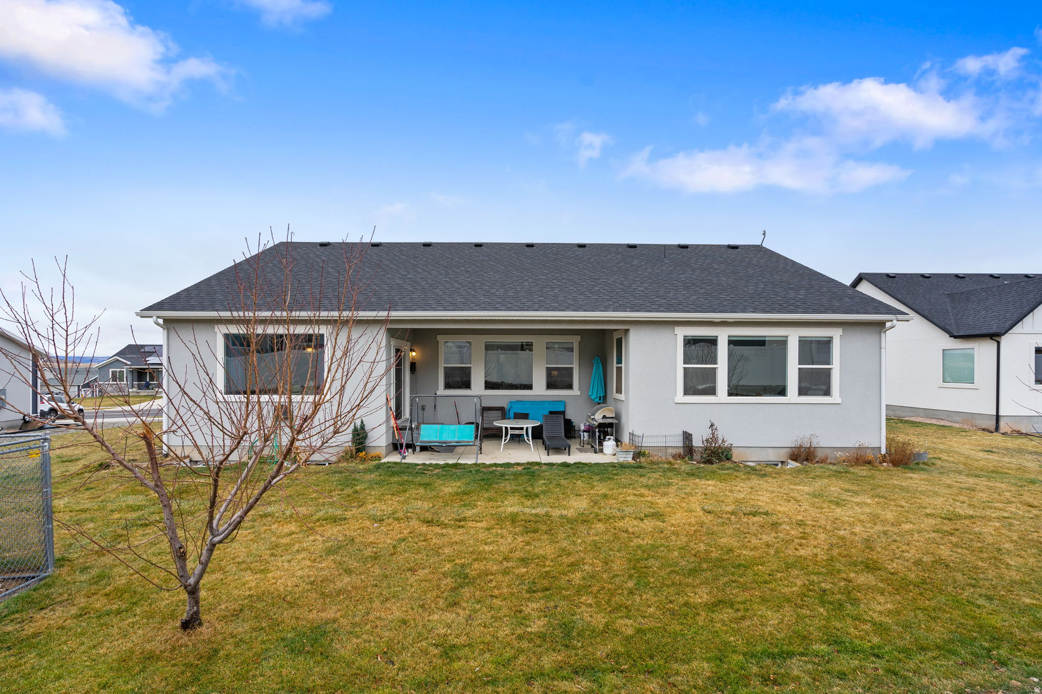 FOOTHILL VILLAGE - Residential