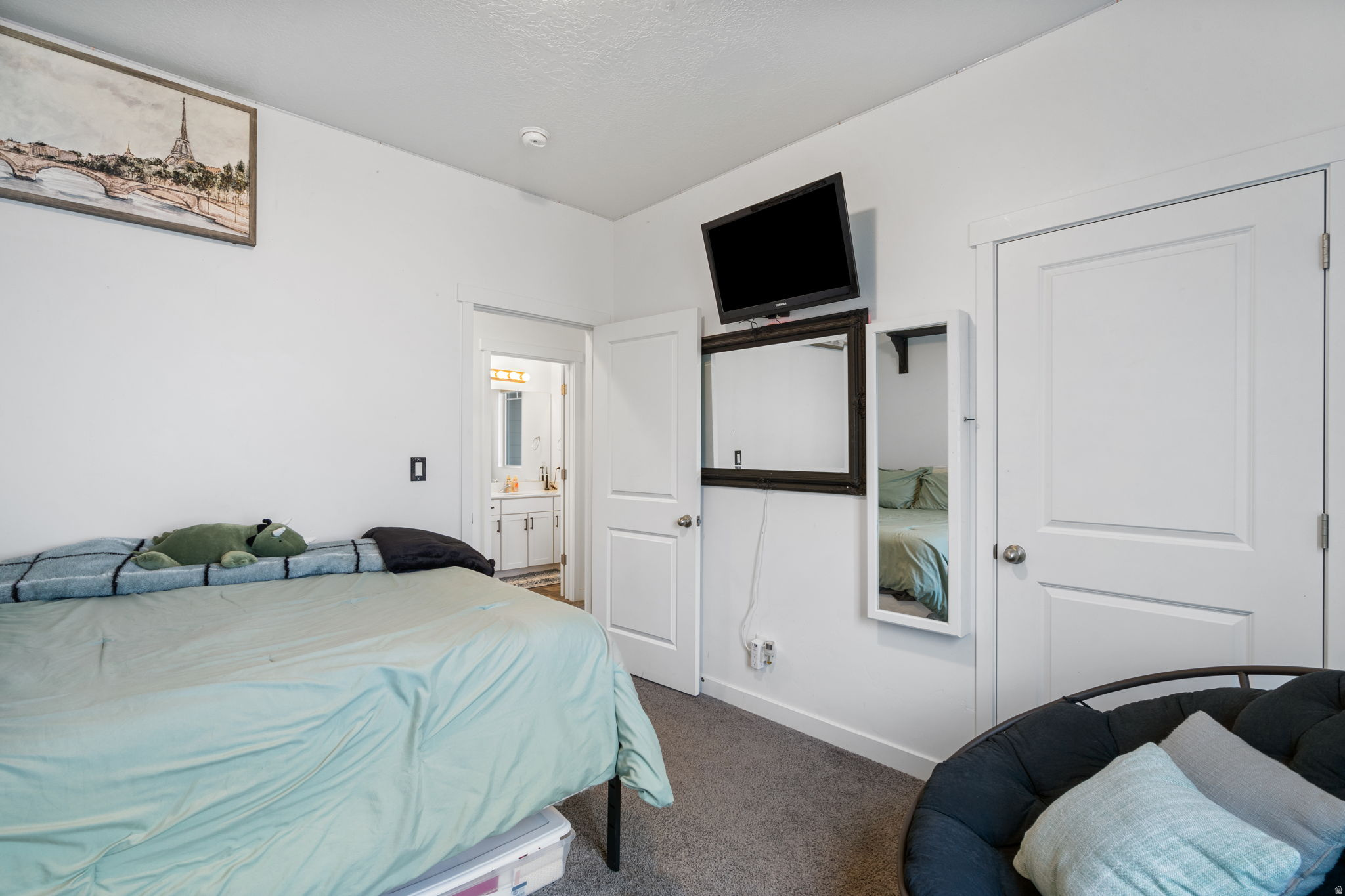 FOOTHILL VILLAGE - Residential