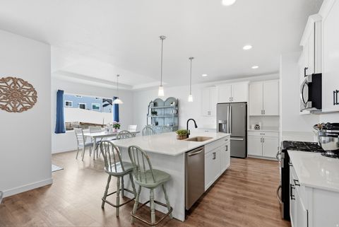 Tiny photo for 1155 S RED BARN DR, Santaquin, UT 84655 (MLS # 2128815)