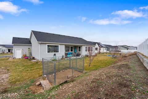 Tiny photo for 1155 S RED BARN DR, Santaquin, UT 84655 (MLS # 2128815)
