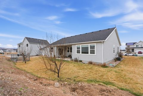 Tiny photo for 1155 S RED BARN DR, Santaquin, UT 84655 (MLS # 2128815)